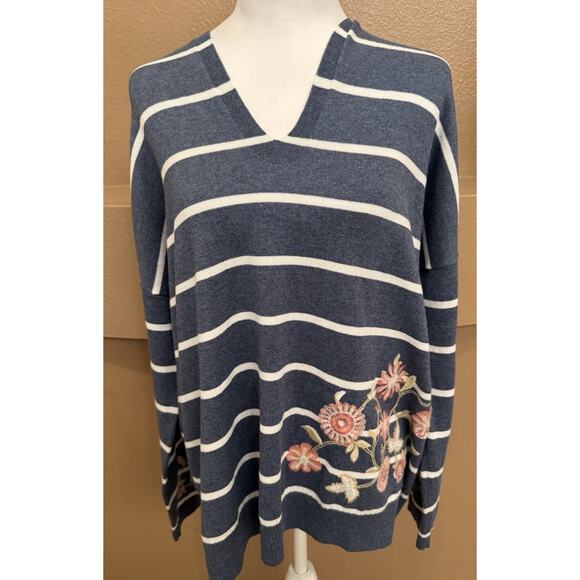 J.Jill Sweaters - J Jill Women's V Neck Pullover Embroidered Hooded Sweater Size L